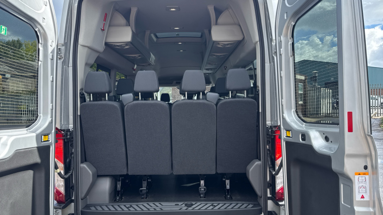 Ford Transit Minibus Transit 460 L4 Minibus Diesel Rwd 2.0 EcoBlue 165ps H3 17 Seater Trend Auto [Nav]